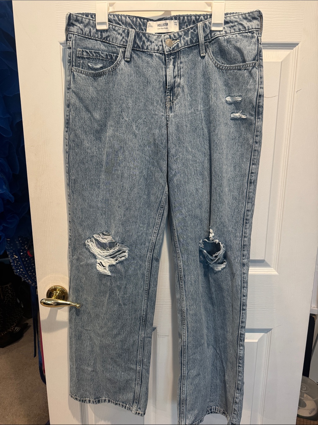 Hollister Low-Rise Baggy Light Blue Distressed Straight Leg Jeans 12l. W31